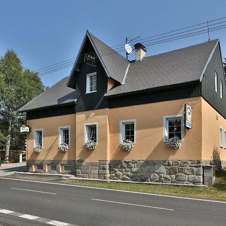 Tradice Hotel Pernink Luaran gambar